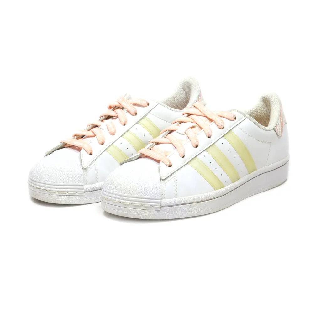 Adidas Superstar J Low-Top Sneakers Leather White Colour For Women