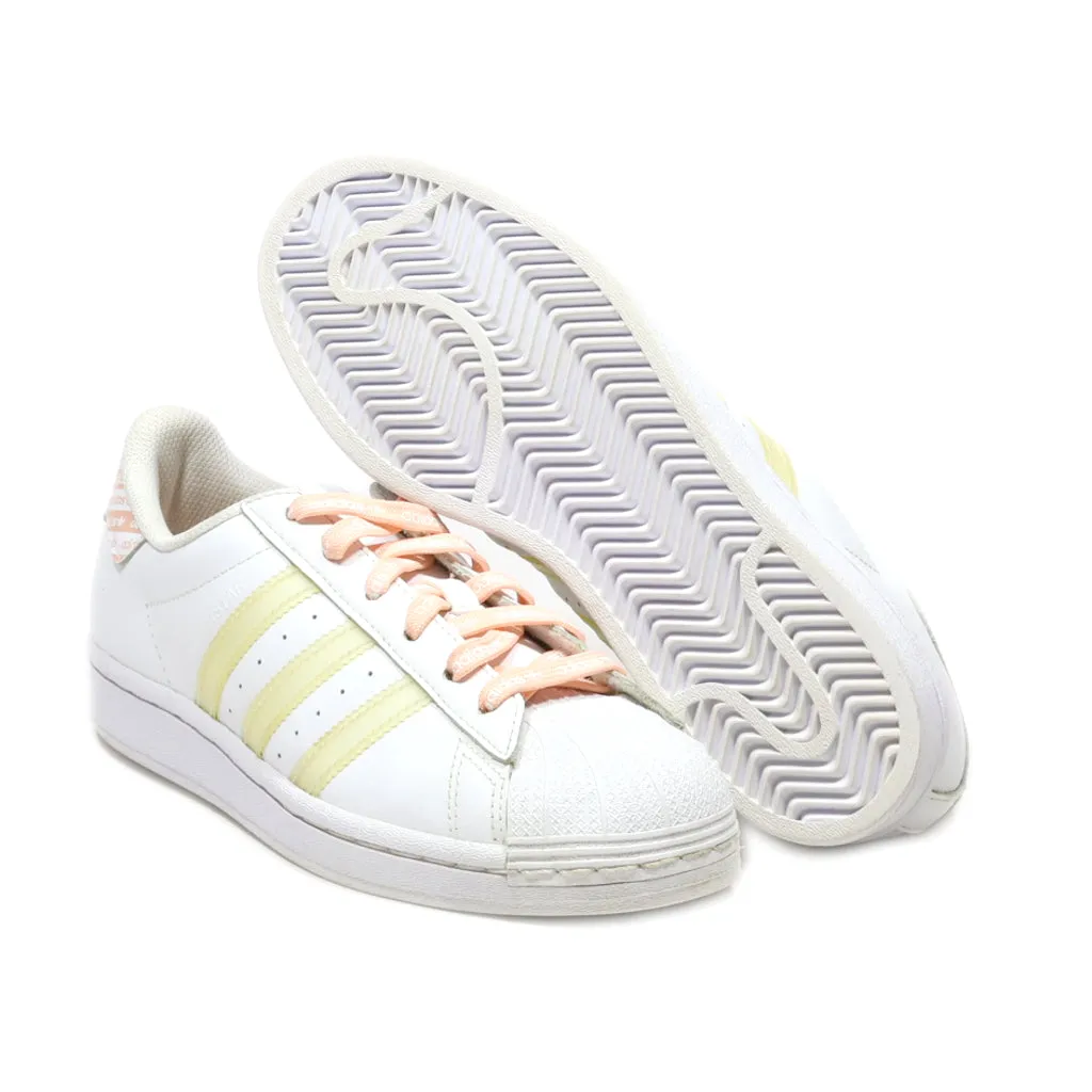 Adidas Superstar J Low-Top Sneakers Leather White Colour For Women