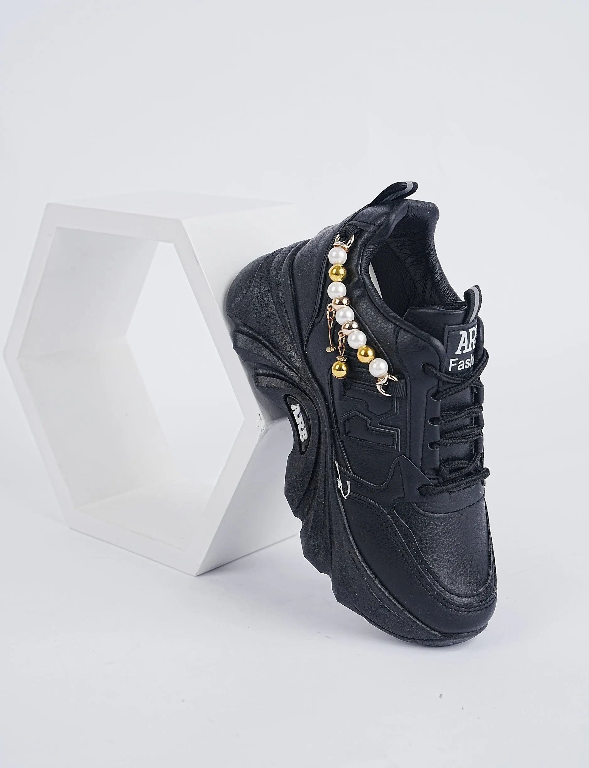 Blush Pearl Walkers Black – Graceful Steps, Timeless Style