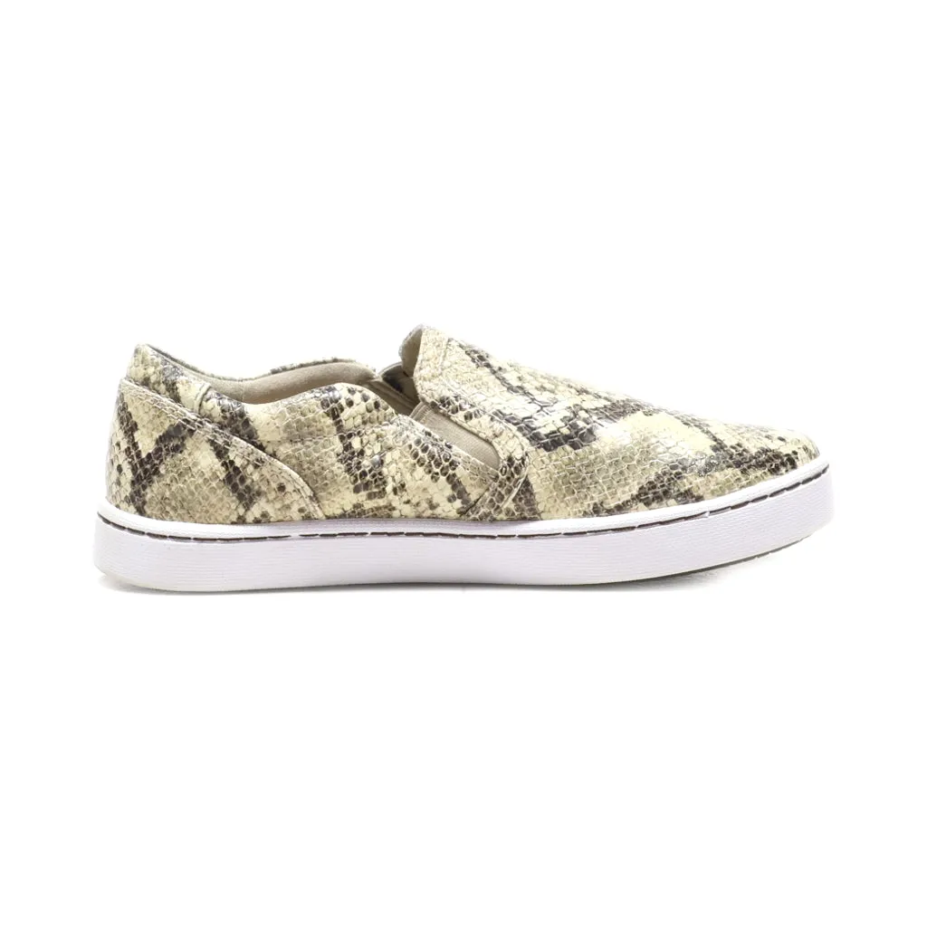 Clarks Low-Top Sneakers Leather Brown Colour For Women