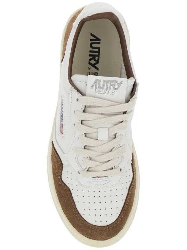 'Medalist' White Low Top Sneakers With Logo Detail In Leather And Suede Woman