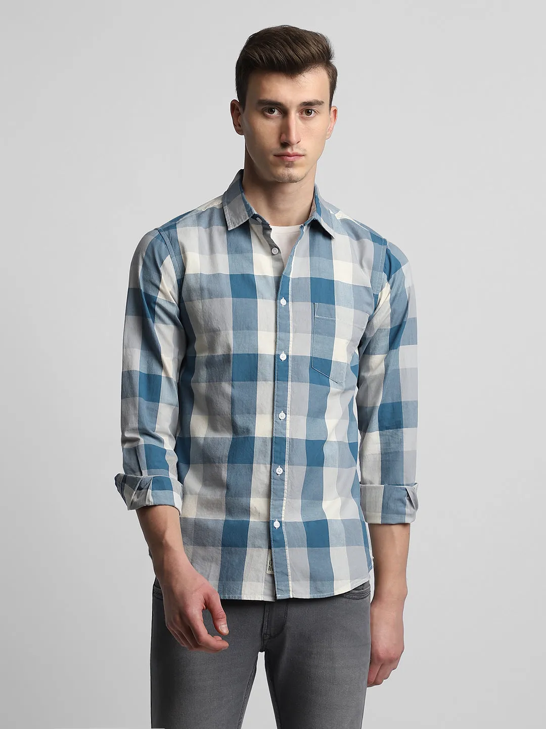 Men's Button Down Collar Slim Fit Checks Blue Casual Shirts