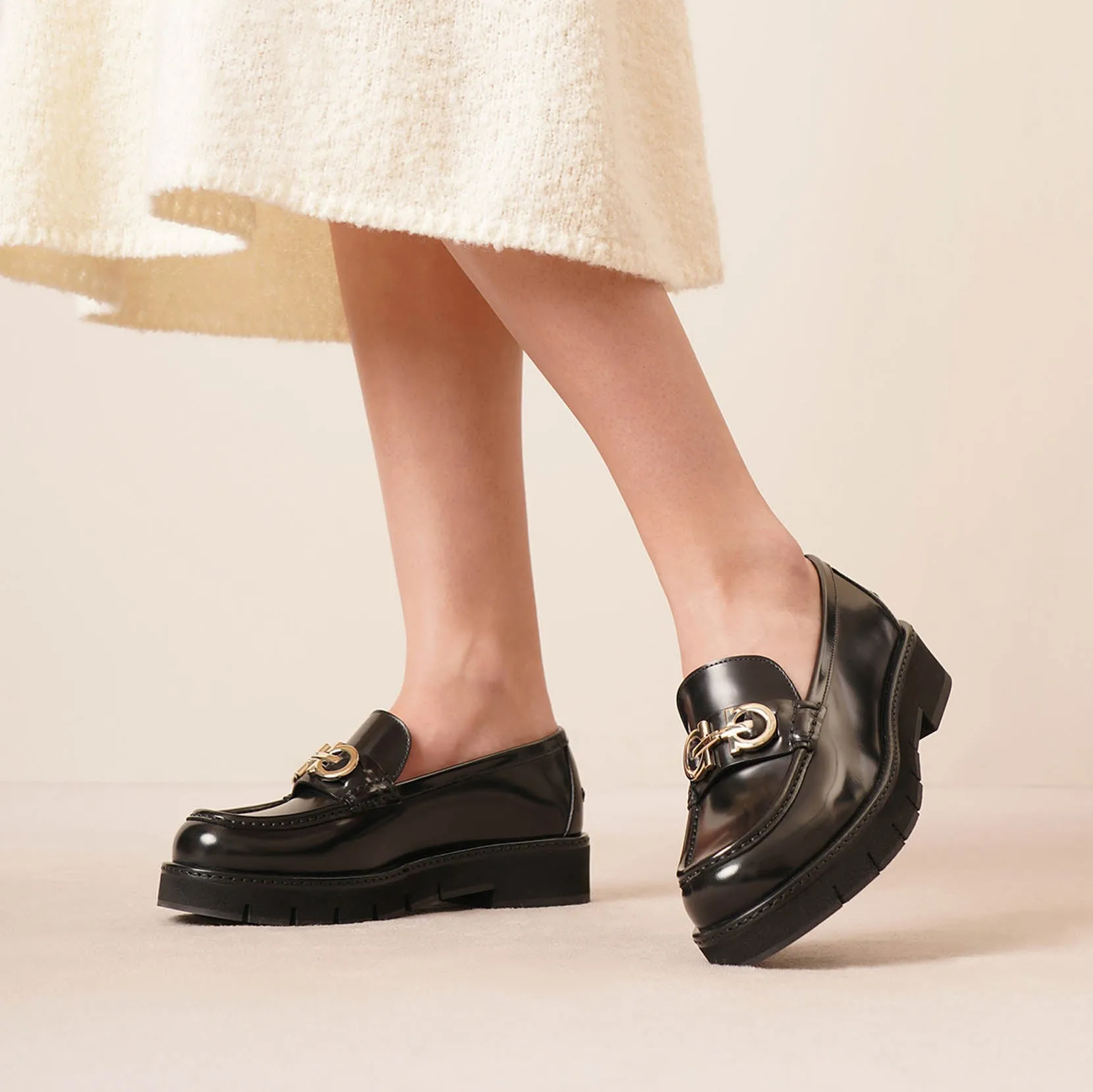 Ofelia lug black moccasin loafers