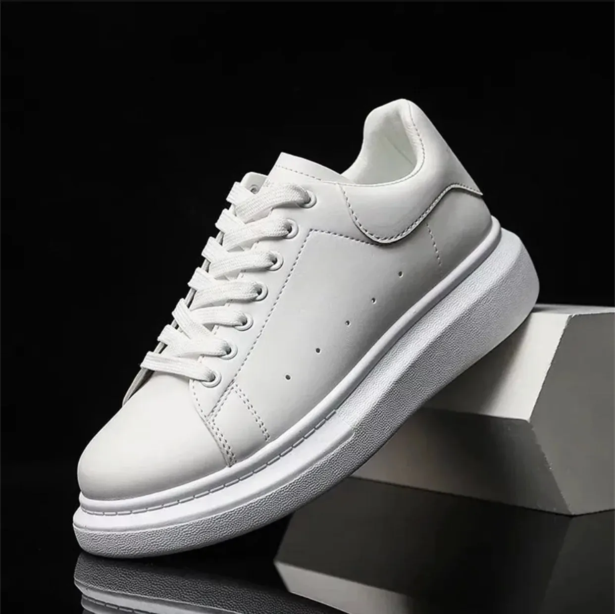 Toxyno Street Sneakers